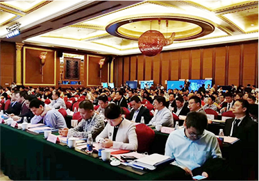 Zongheng a remporté deux prix lors du 9e Sommet des leaders de l'industrie des systèmes d'affichage commerciaux en Chine (international)